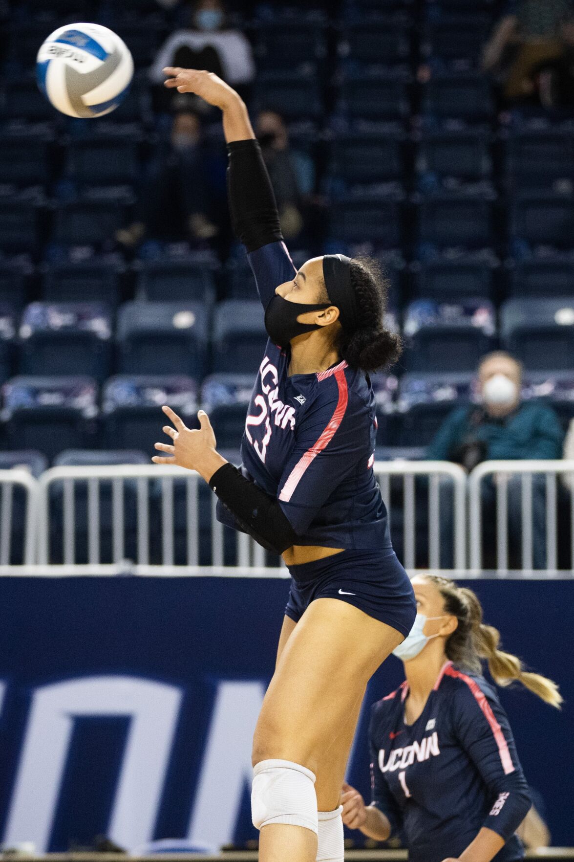 040321-owh-spo-cuvolley-ar24